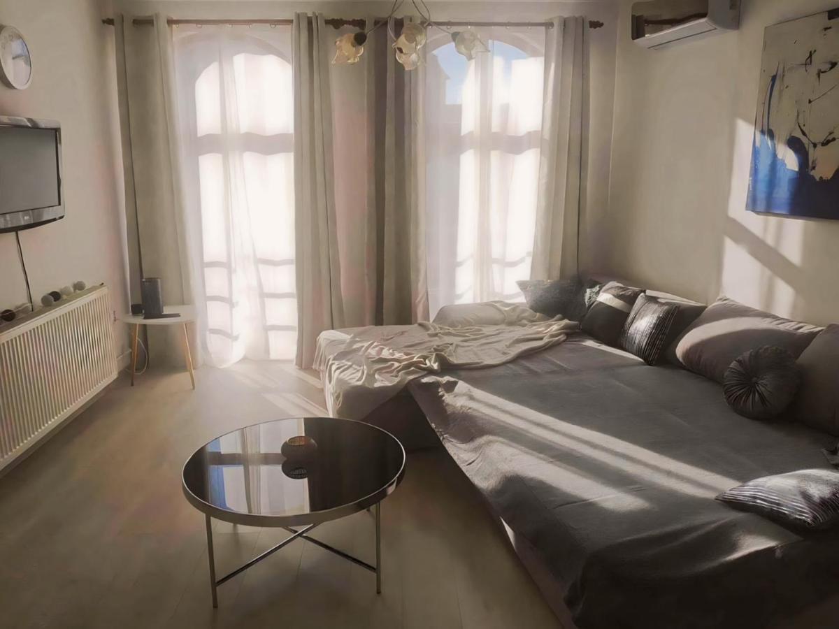 Appartement Miska Houze à Oradea Extérieur photo